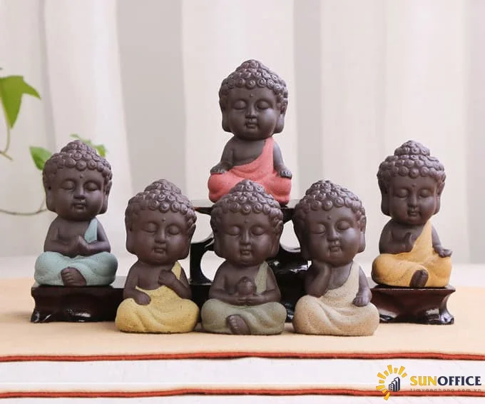 Tượng phật để bàn làm việc